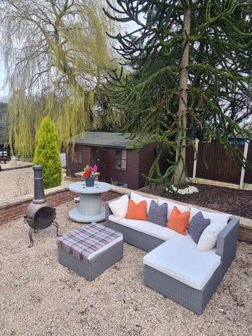The Willow Denstone Extérieur photo