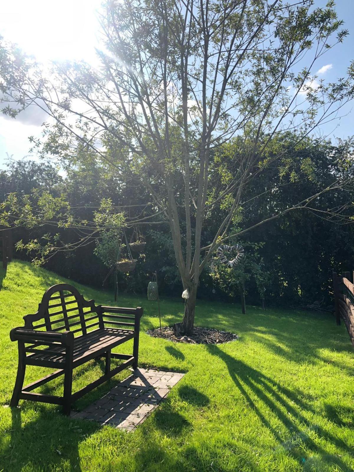 The Willow Denstone Extérieur photo