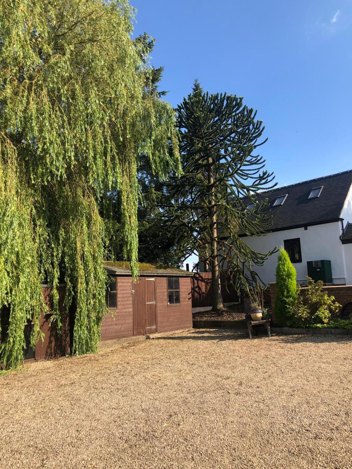 The Willow Denstone Extérieur photo